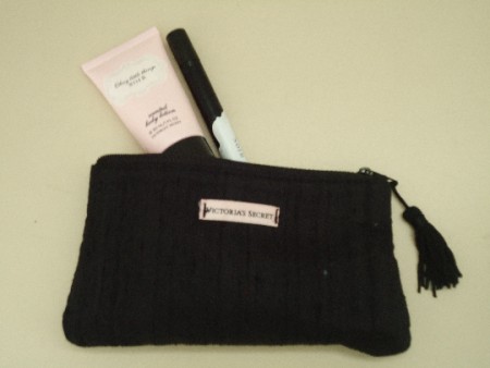 Necessarie preta com kit